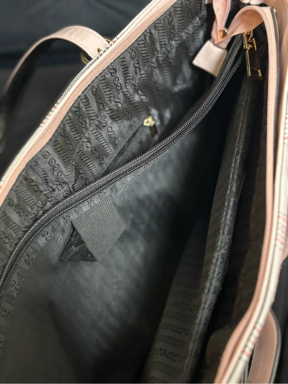 Mosiso Plaid Laptop Tote Bag with Pink Bow Accent and Black Handles